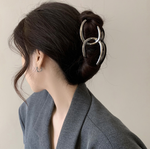 Celine claw clip (3 colours)