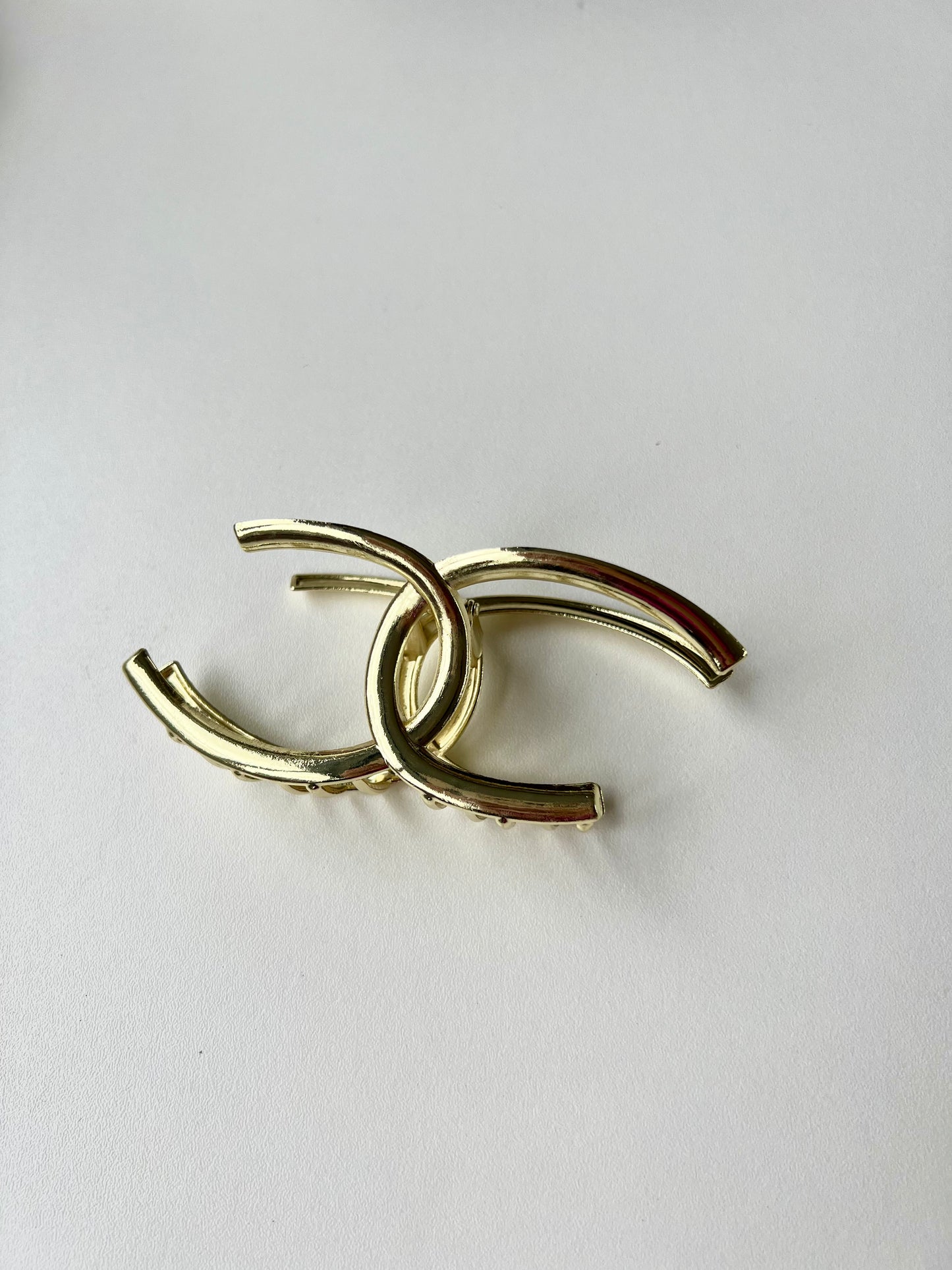 Celine claw clip (3 colours)