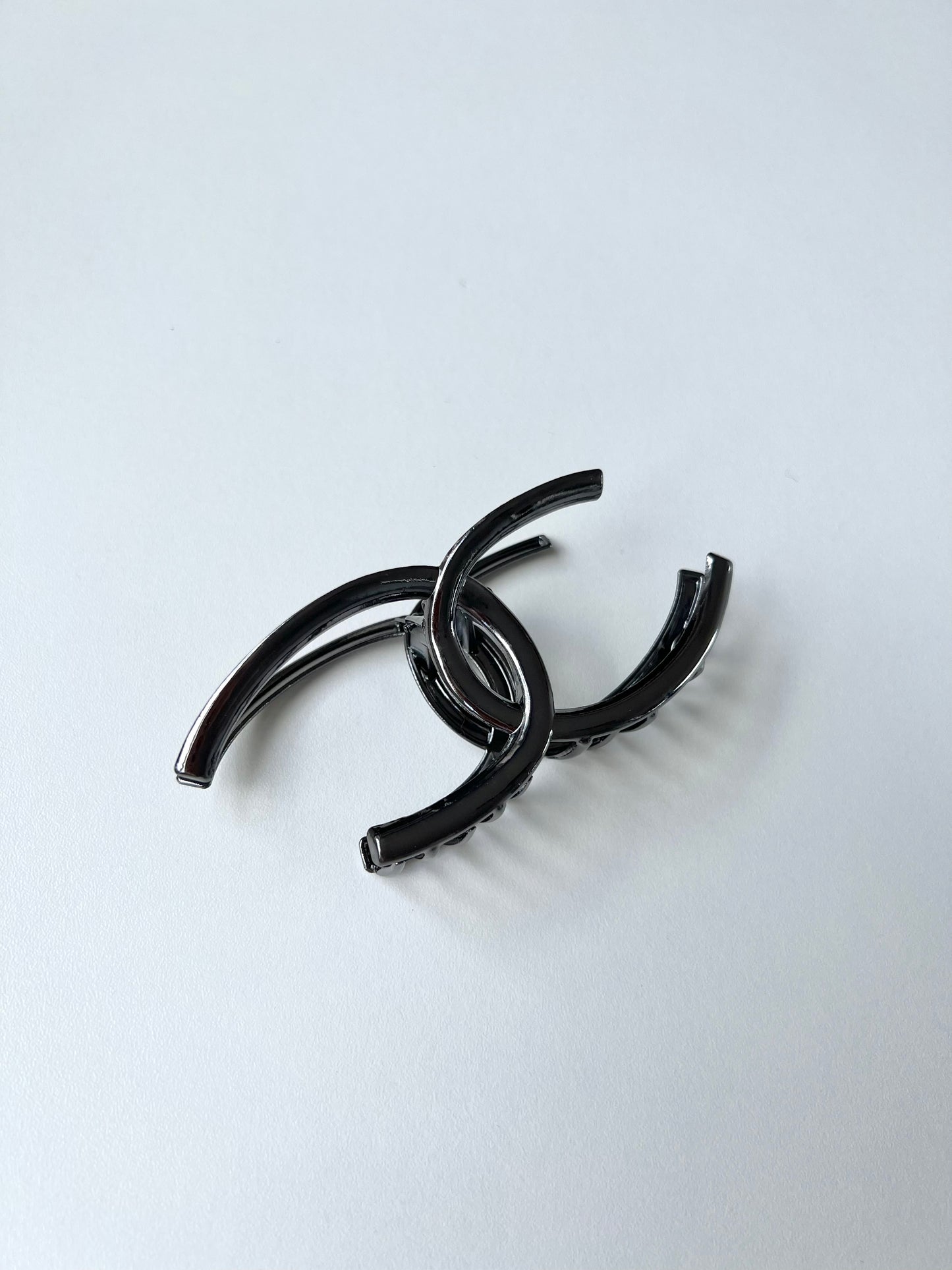 Celine claw clip (3 colours)