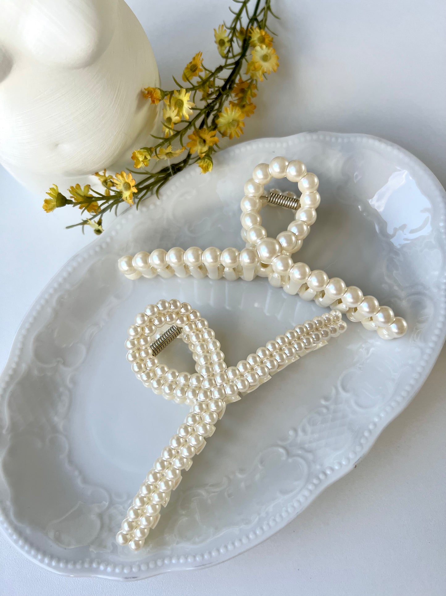 Grace pearl claw clip (2 variants)