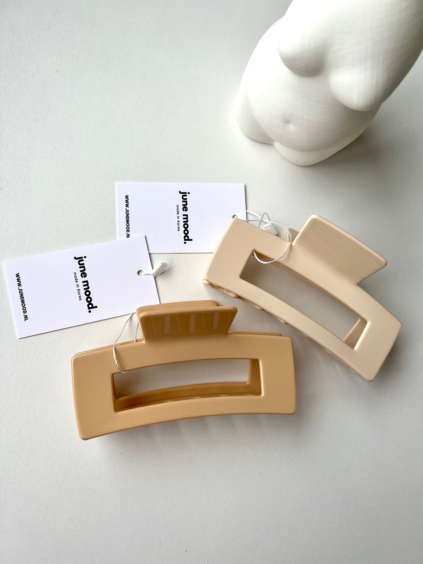 Chloe claw clip (2 colours)