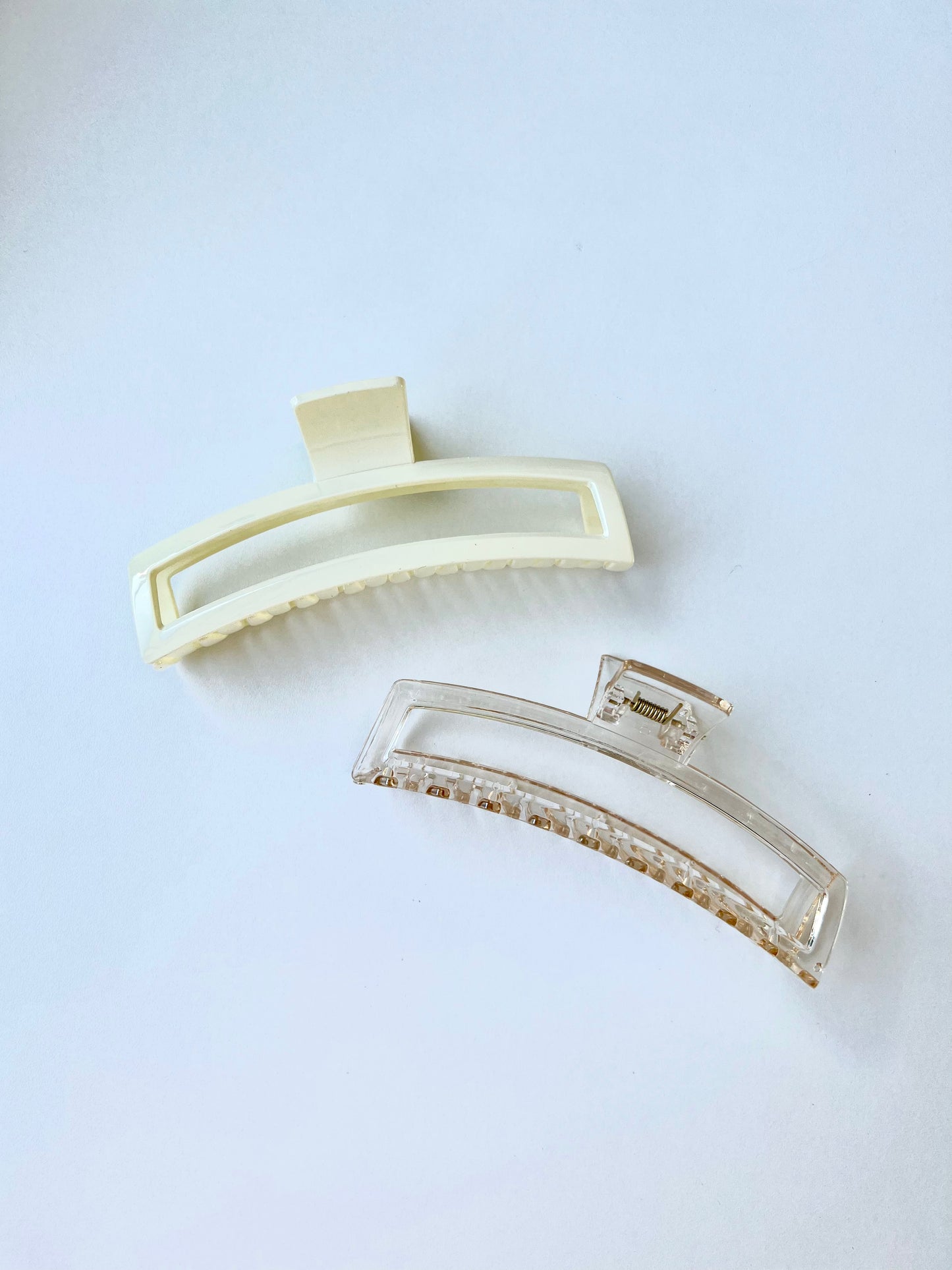Zoe claw clip (2 colours)