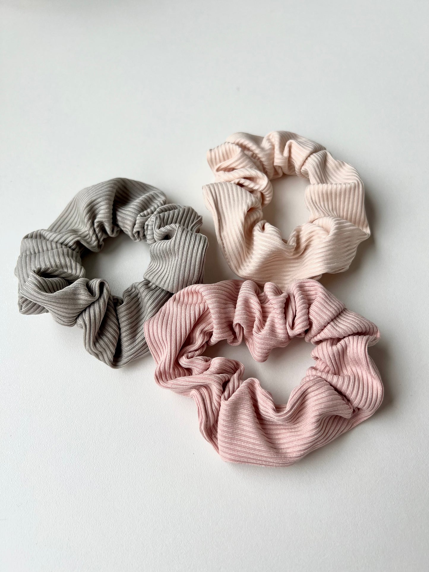 Adriana scrunchies (3-pack)