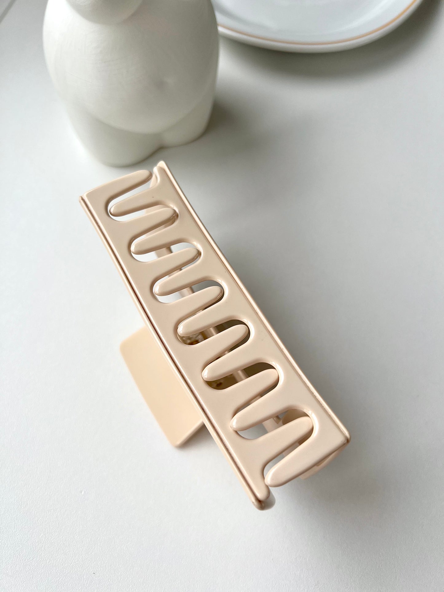 Chloe claw clip (2 colours)