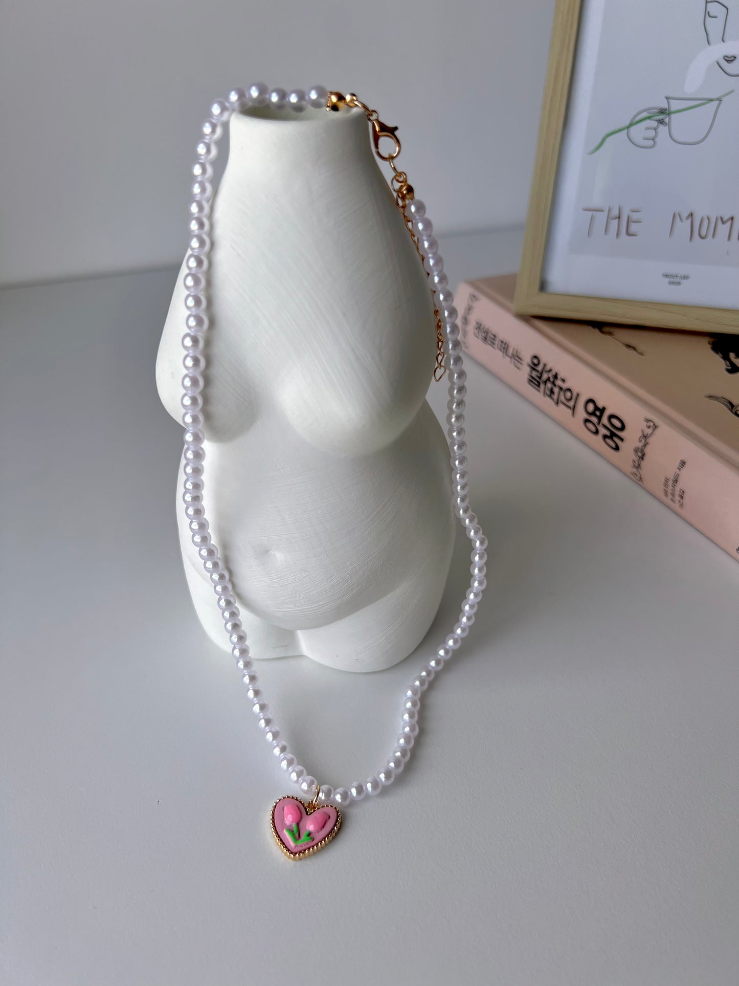 Tulip pearl necklace