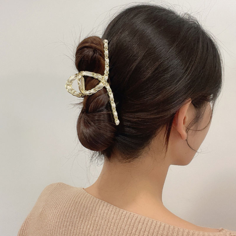 Coco claw clip (4 colours)