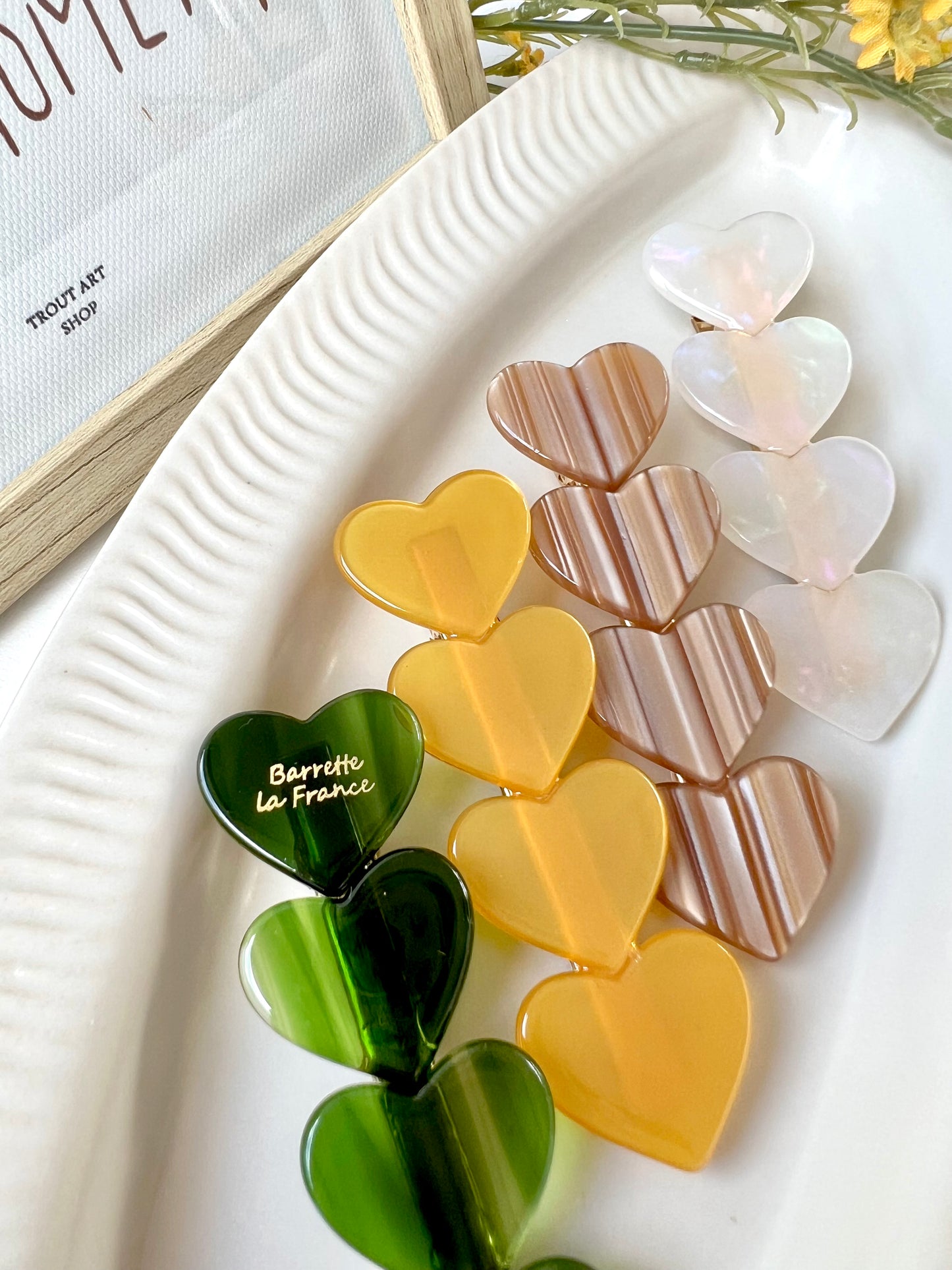 Ava hair clip (4 colours)