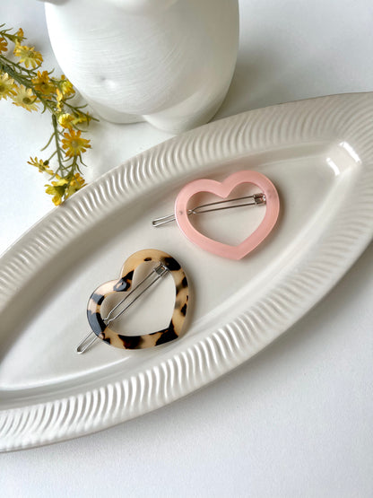 Heart hair clip (2 colours)